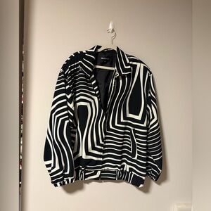 Parisilk Plus Size Black and White Geometric Windbreaker Jacket 1X